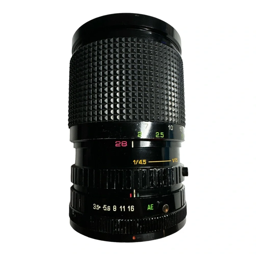 Sakar Zoom 28-80mm f/3.5-4.5 Macro 62mm MC Mount Japanese Lens W/ Hoya Filter